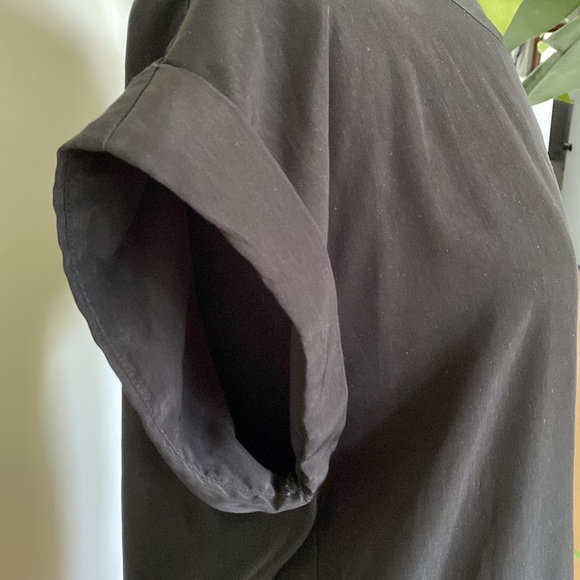 Vero Moda black blouse with cap sleeve and zipper detail - Picture 3 of 5